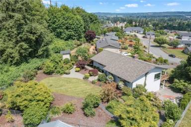 Main picture of 8424 75th Ave E