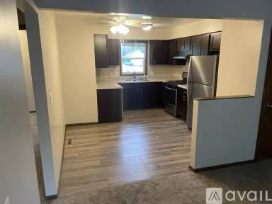 Main picture of 451 Grand St