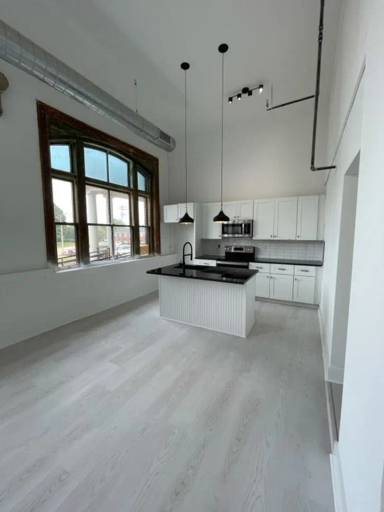 Main picture of 33 Stevens St