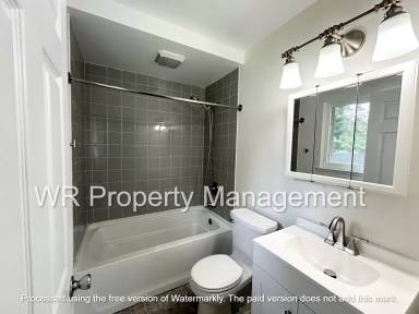 Main picture of 7076 Middlebury Dr