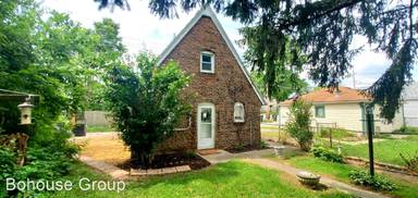 Main picture of 4322 1/2 Buell Dr