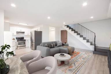 Main picture of 1342 N Highland Ave