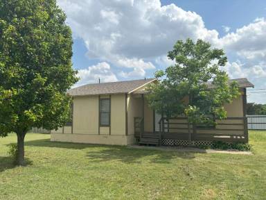 Main picture of 3014 Carrol Dr