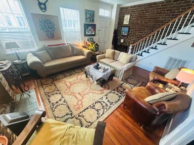 Main picture of 425 Price Street - 1