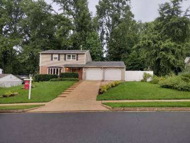 Main picture of 4825 Springbrook Dr