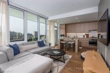 Main picture of 212 W Hill St