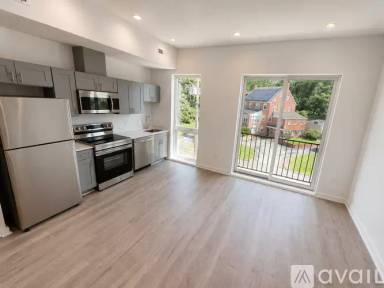 Main picture of 2425 20th St NE