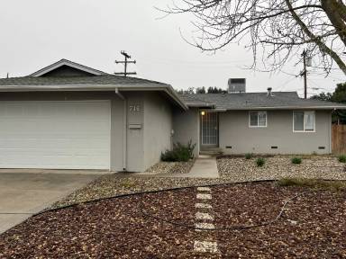 Main picture of 716 Winslow Dr