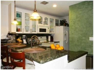 Main picture of 9120 NW 40th St