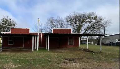 Main picture of 625 W Will White Rd