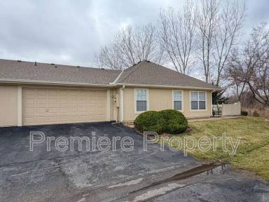 Main picture of 6102 NE Kensington Dr