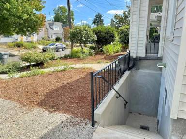 Main picture of 1825 SE 59th Ave