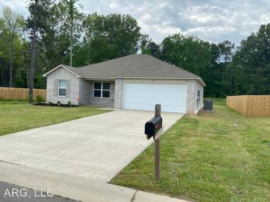 Main picture of 301 Westwood Dr