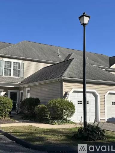 Main picture of 39 Ives St