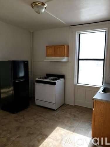 Main picture of 3344 Park Ave