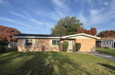 Main picture of 729 Crestwood Dr