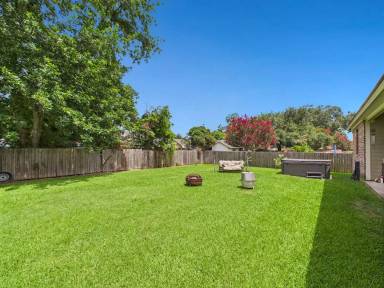 Main picture of 130 Dove Cir