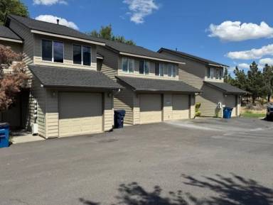 Main picture of 2210 NE Holliday Ave