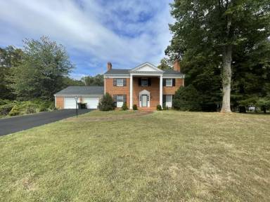 Main picture of 156 Scottsmill Rd