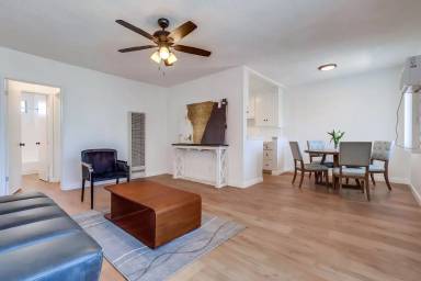 Main picture of 5632 Lexington Ave
