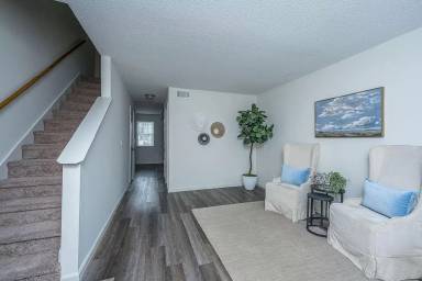 Main picture of 306 Crestview Dr