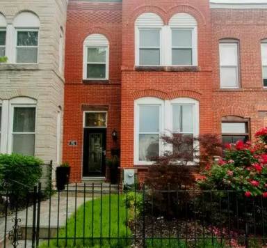 Main picture of 1027 7th St NE