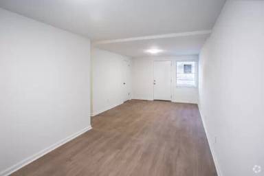 Main picture of 2044 Southern Ave