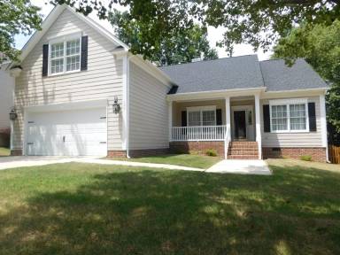 Main picture of 104 Calebra Way