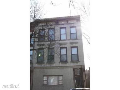 Main picture of 1049 W Webster Ave