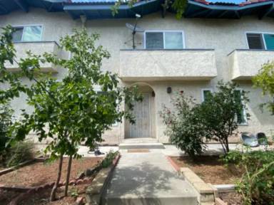 Main picture of 702 S Stoneman Ave