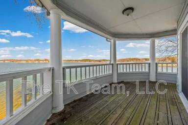 Main picture of 372 Northwest Dr