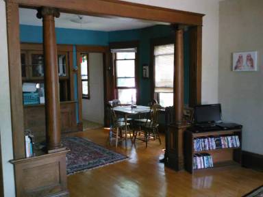 Main picture of 2721 Delaware St SE