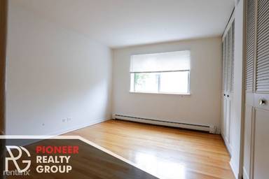 Main picture of 530 W Aldine Ave