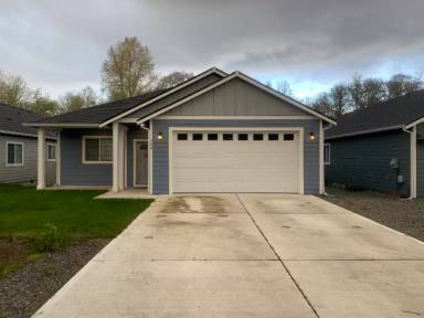 Main picture of 360 Briar Ln S