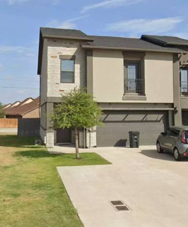 Main picture of 2917 Papa Bear Dr