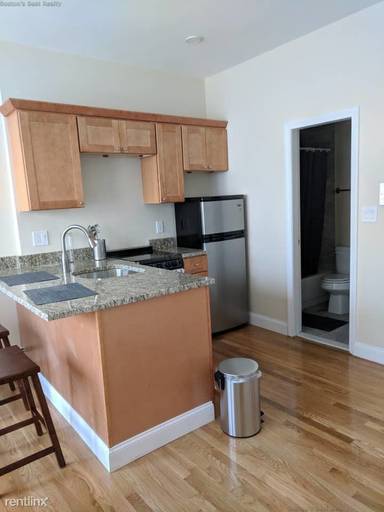 Main picture of 219 Harvard Ave