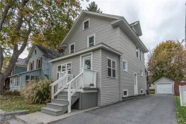 Main picture of 724 Knickerbocker Dr