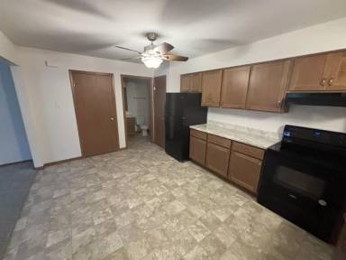 Main picture of 2103 Green Tree Rd