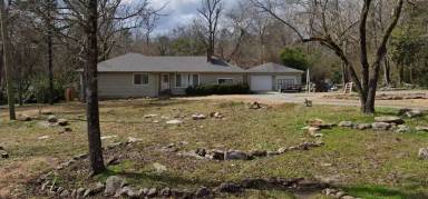 Main picture of 2360 Ivy Ln
