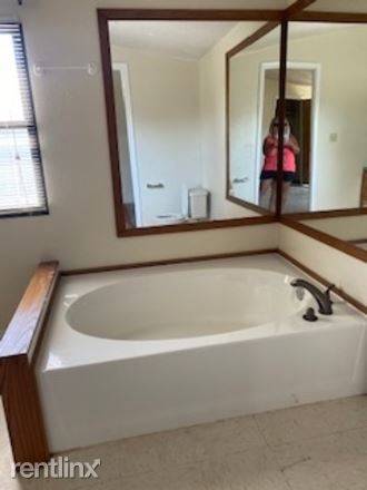 Main picture of Golden West Mobile Home Park