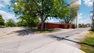 Main picture of 616 Park Ave