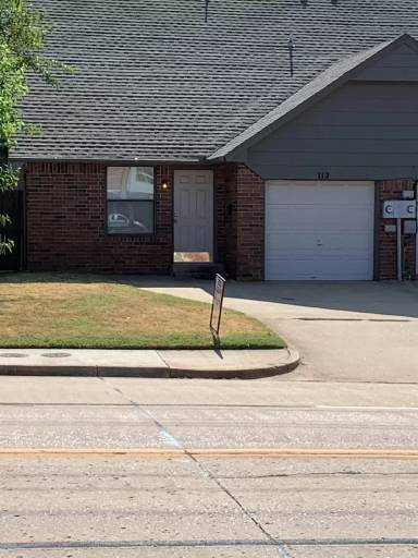 Main picture of 110 N Baumann Ave