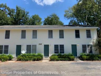 Main picture of 3727 SW 28th Ter