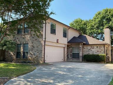 Main picture of 10922 Lake Path Dr