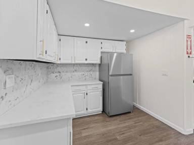 Main picture of 215 Erial Rd