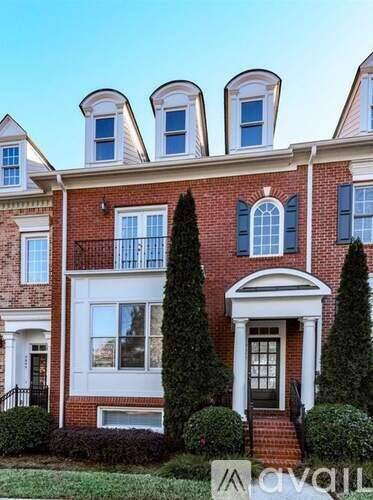 Main picture of 2610 Milford Ln