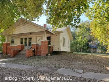 Main picture of 212 N 8th St