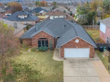 Main picture of 17604 Wain Bridge Ave