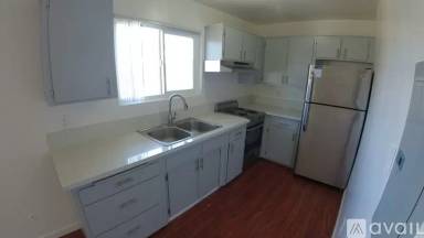 Main picture of 981 Elden Ave