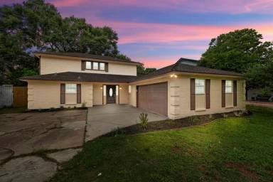 Main picture of 1819 Redwood Ct